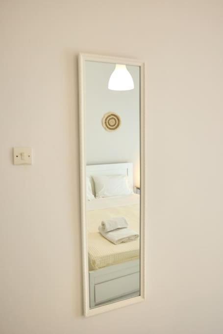 Panoramic White Blue Apartment คีออส ภายนอก รูปภาพ