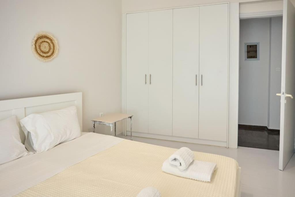 Panoramic White Blue Apartment คีออส ภายนอก รูปภาพ